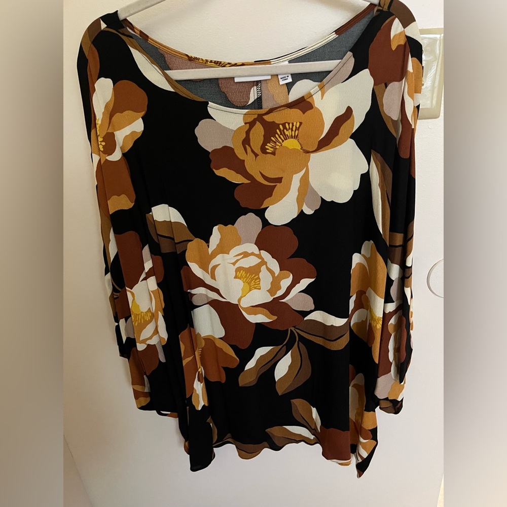 Susan Graver Black and Gold Floral Blouse